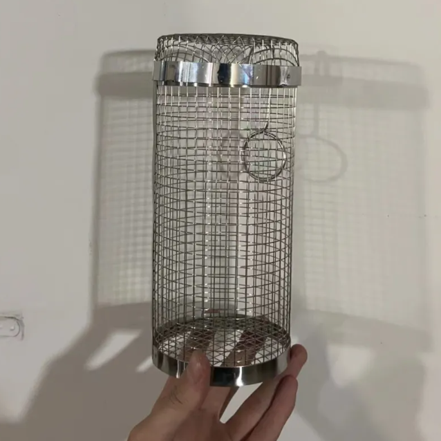 Rolling BBQ Grill Basket, Stainless Steel Mesh Cylinder Grilling Basket for Vegetables, Meatballs, Seafood & Small Foods — 20cm / 30cm, 1-6 Pack